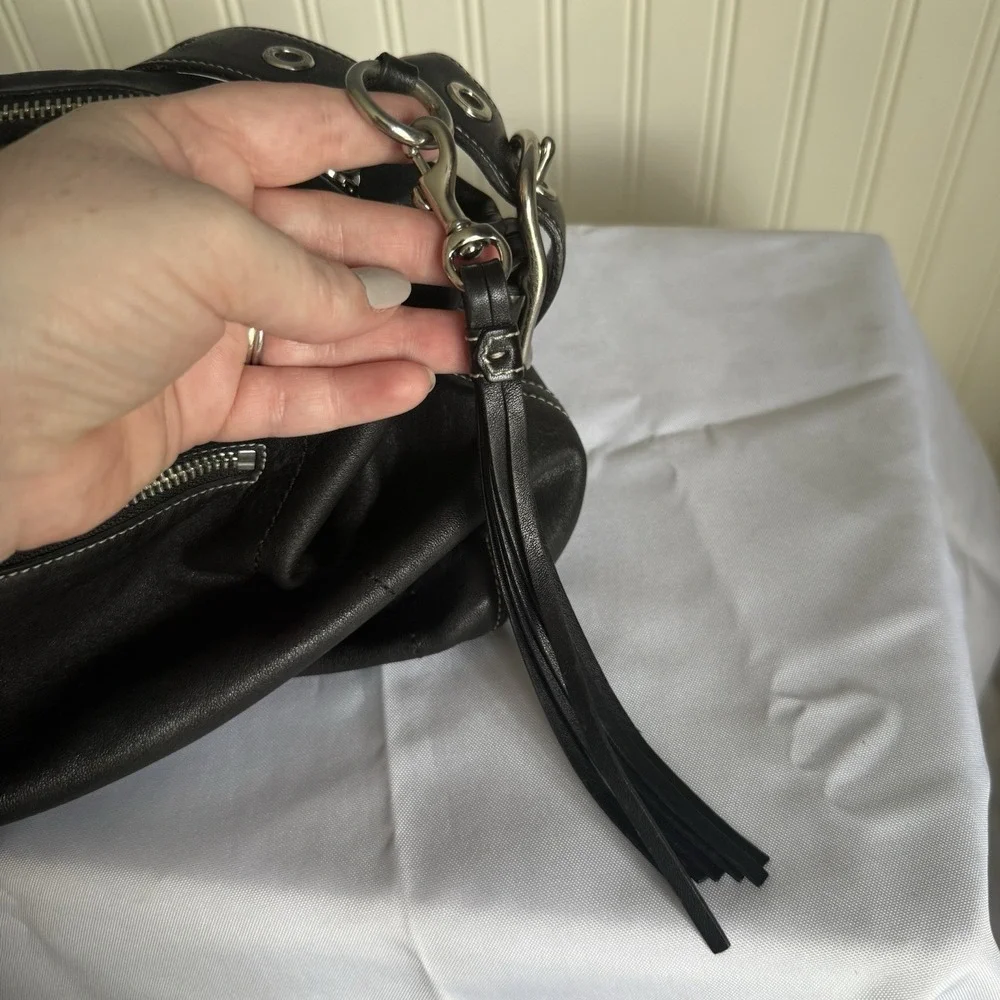 Vintage COACH BLACK East/West Soft Leather Duffle TASSEL Hobo Shoulder Bag Purse